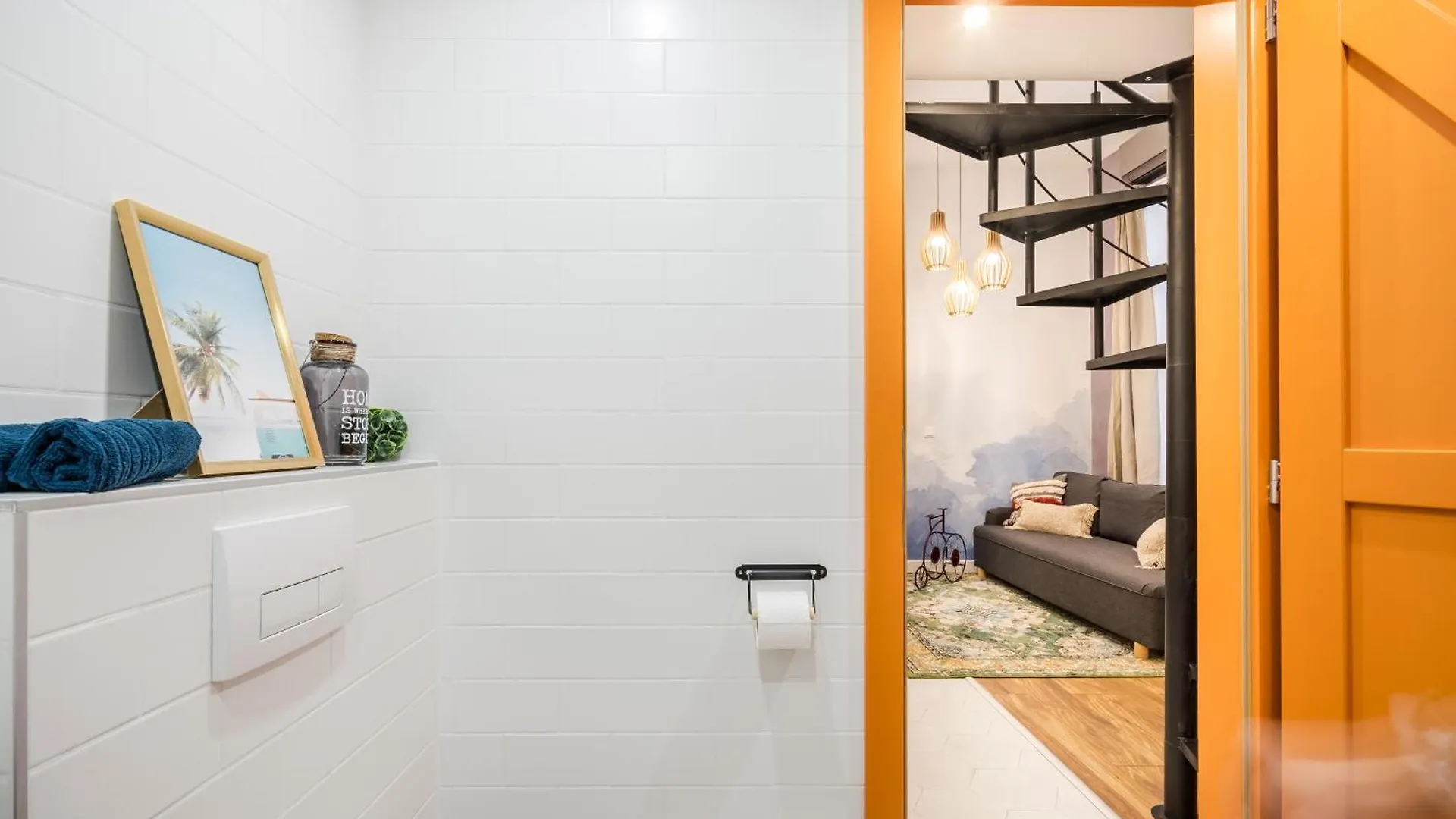 Vibrant Arty Home In Central בודפשט דירה