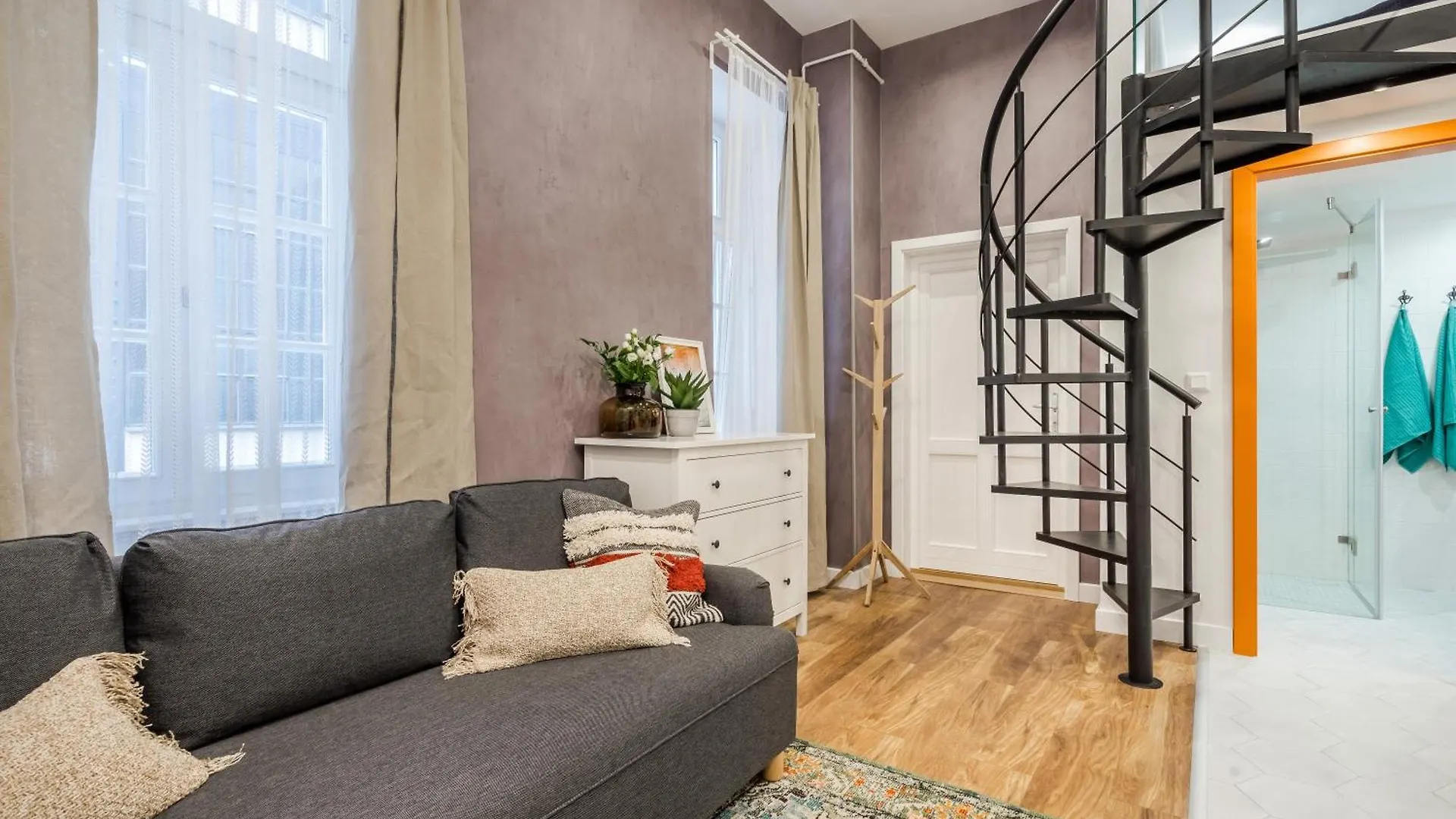 דירה Vibrant Arty Home In Central בודפשט הונגריה